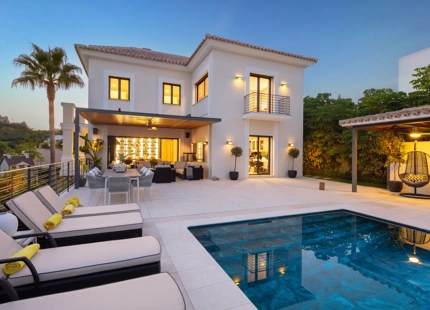 CHARMING MEDITERRANEAN-STYLE VILLA IN BENAHAVIS
