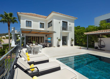 CHARMING MEDITERRANEAN-STYLE VILLA IN BENAHAVIS