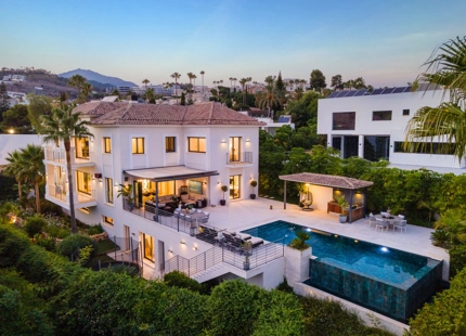 CHARMING MEDITERRANEAN-STYLE VILLA IN BENAHAVIS