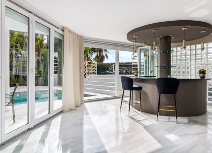 VILLA DE ESTILO MIAMI BEACH
