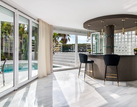 Villa for sale in Nueva Andalucia, Marbella