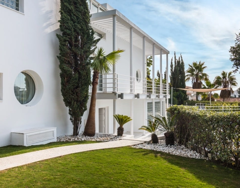 VILLA DE ESTILO MIAMI BEACH