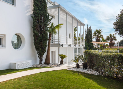 VILLA DE ESTILO MIAMI BEACH