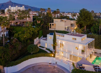 VILLA DE ESTILO MIAMI BEACH