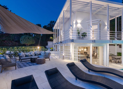 VILLA DE ESTILO MIAMI BEACH