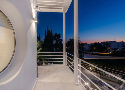 VILLA DE ESTILO MIAMI BEACH