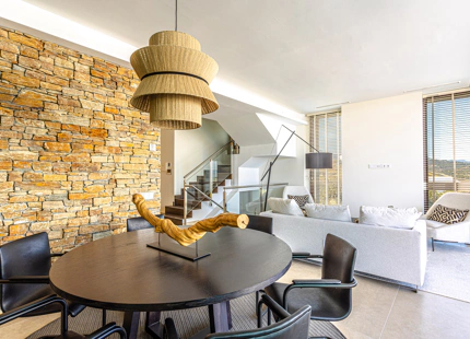 VILLA SOSTENIBLE EN VENTA EN BENAHAVIS