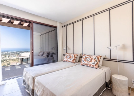 VILLA SOSTENIBLE EN VENTA EN BENAHAVIS