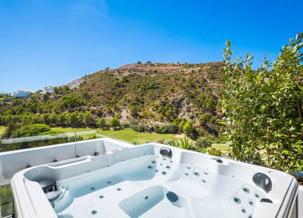 VILLA DE LUJO EN VENTA EN LA QUINTA, BENAHAVIS