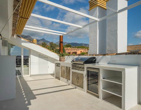 Duplex Penthouse for sale in Costa Nagüeles I, Marbella Golden Mile