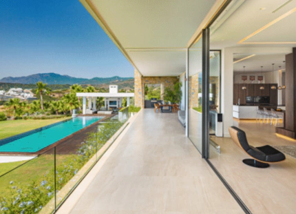 PROPIEDAD ARQUITECTÓNICA EXCEPCIONAL EN VENTA EN BENAHAVÍS