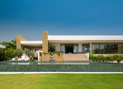 PROPIEDAD ARQUITECTÓNICA EXCEPCIONAL EN VENTA EN BENAHAVÍS