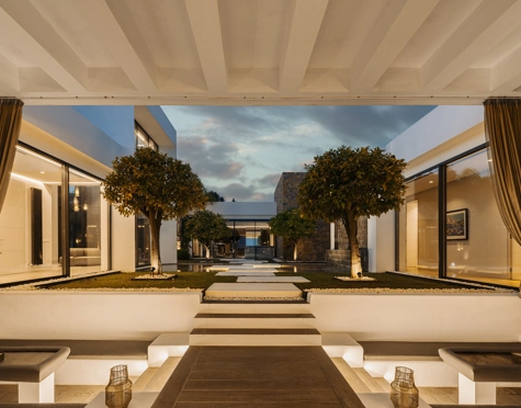 Villa for sale in Marbella Club Golf Resort, Benahavis