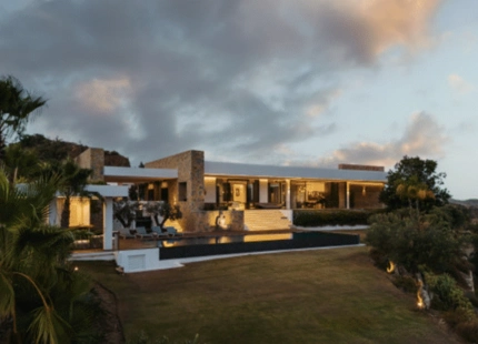 PROPIEDAD ARQUITECTÓNICA EXCEPCIONAL EN VENTA EN BENAHAVÍS