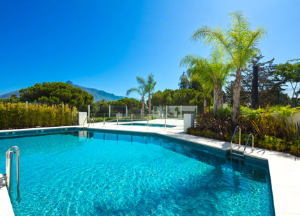ARCHITECTURAL VILLA FOR SALE IN NUEVA ANDALUCIA