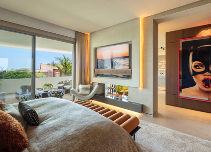 ARCHITECTURAL VILLA FOR SALE IN NUEVA ANDALUCIA