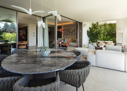 ARCHITECTURAL VILLA FOR SALE IN NUEVA ANDALUCIA