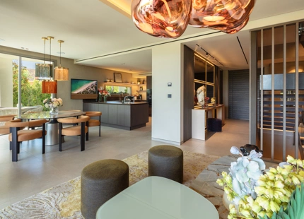 ARCHITECTURAL VILLA FOR SALE IN NUEVA ANDALUCIA