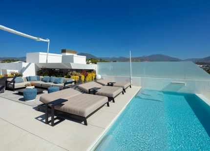 ARCHITECTURAL VILLA FOR SALE IN NUEVA ANDALUCIA