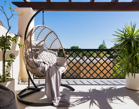 Town House for sale in Brisas del Sur, Nueva Andalucia