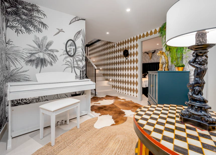 OUT-OF-THE ORDINARY TOWNHOUSE FOR SALE IN NUEVA ANDALUSIA 