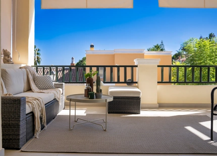 OUT-OF-THE ORDINARY TOWNHOUSE FOR SALE IN NUEVA ANDALUSIA 