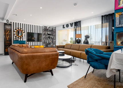 OUT-OF-THE ORDINARY TOWNHOUSE FOR SALE IN NUEVA ANDALUSIA 