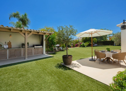 OUTSTANDING VILLA FOR SALE IN EL PARAISO
