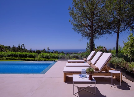 EXQUISITE MEDITERRANEAN VILLA IN LA ZAGALETA FOR SALE