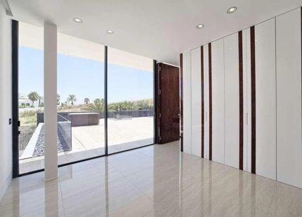 FANTÁSTICA VILLA DE GOLF MODERNA EN VENTA EN NUEVA ANDALUCIA