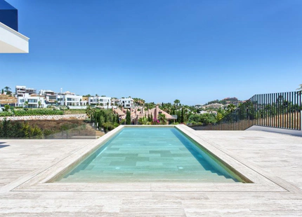 FANTÁSTICA VILLA DE GOLF MODERNA EN VENTA EN NUEVA ANDALUCIA