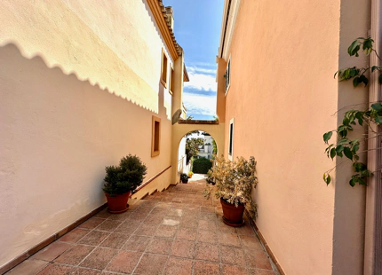 Semi Detached House for long term rent in Marbella Club, Marbella Golden Mile