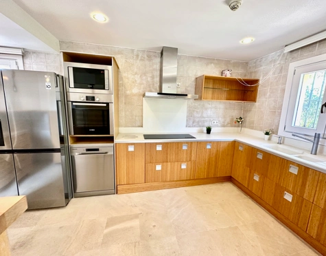 Semi Detached House for long term rent in Marbella Club, Marbella Golden Mile