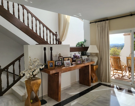 Villa en venta en Aloha, Nueva Andalucia
