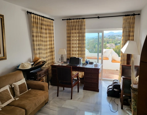 Villa en venta en Aloha, Nueva Andalucia