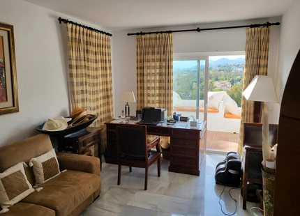 A VILLA WITH REFURBISHMENT OPPORTUNITY