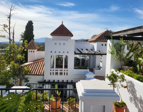 Villa en venta en Aloha, Nueva Andalucia