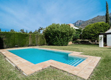 ENCANTADORA VILLA MEDITERRÁNEA EN CASCADA DE CAMOJÁN