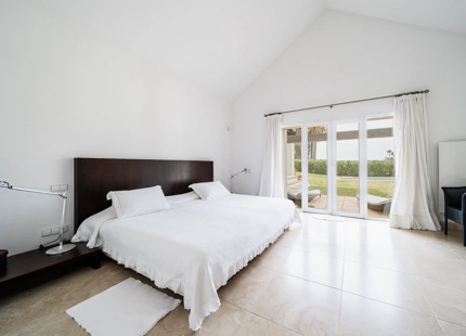 ENCANTADORA VILLA MEDITERRÁNEA EN CASCADA DE CAMOJÁN