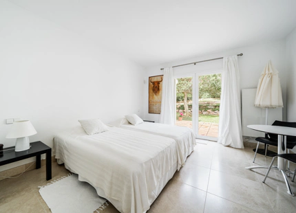 ENCANTADORA VILLA MEDITERRÁNEA EN CASCADA DE CAMOJÁN