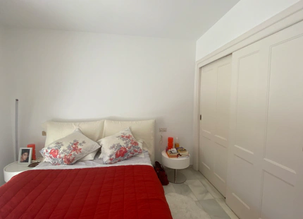 THREE BEDROOM APPARTMENT FOR RENT IN THE HEART OF PUERTO BANUS