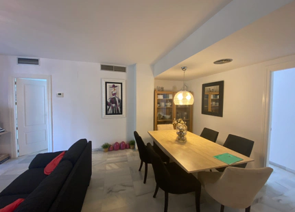 THREE BEDROOM APPARTMENT FOR RENT IN THE HEART OF PUERTO BANUS