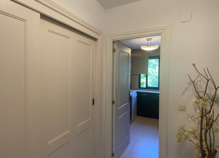 THREE BEDROOM APPARTMENT FOR RENT IN THE HEART OF PUERTO BANUS