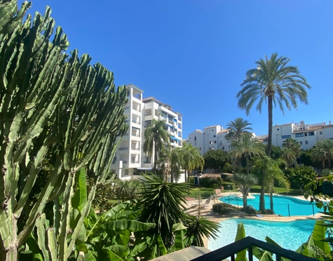 THREE BEDROOM APPARTMENT FOR RENT IN THE HEART OF PUERTO BANUS