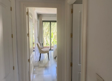 THREE BEDROOM APPARTMENT FOR RENT IN THE HEART OF PUERTO BANUS
