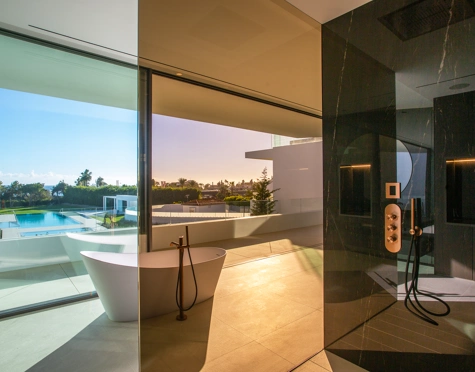 Semi Detached Villa for sale in Marbella Golden Mile