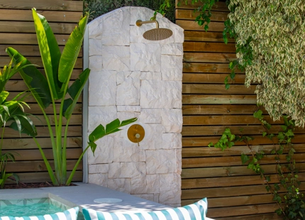 CASA ADOSADA MINIMALISTA ENCANTADORA EN SAN PEDRO PLAYA