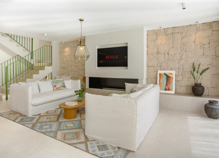 CASA ADOSADA MINIMALISTA ENCANTADORA EN SAN PEDRO PLAYA