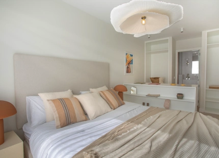 CASA ADOSADA MINIMALISTA ENCANTADORA EN SAN PEDRO PLAYA