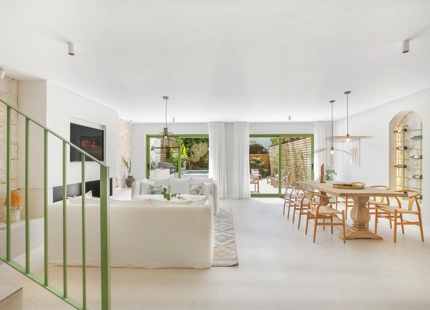 CASA ADOSADA MINIMALISTA ENCANTADORA EN SAN PEDRO PLAYA